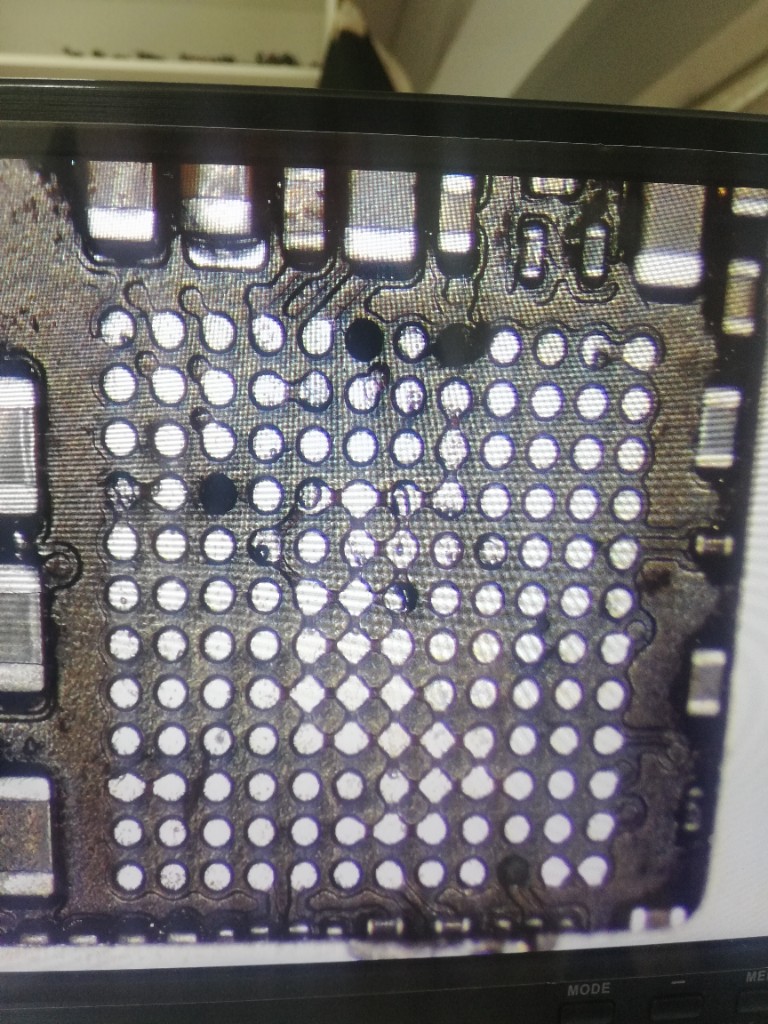 BGA pad ekranı mikroskop görüntüsü