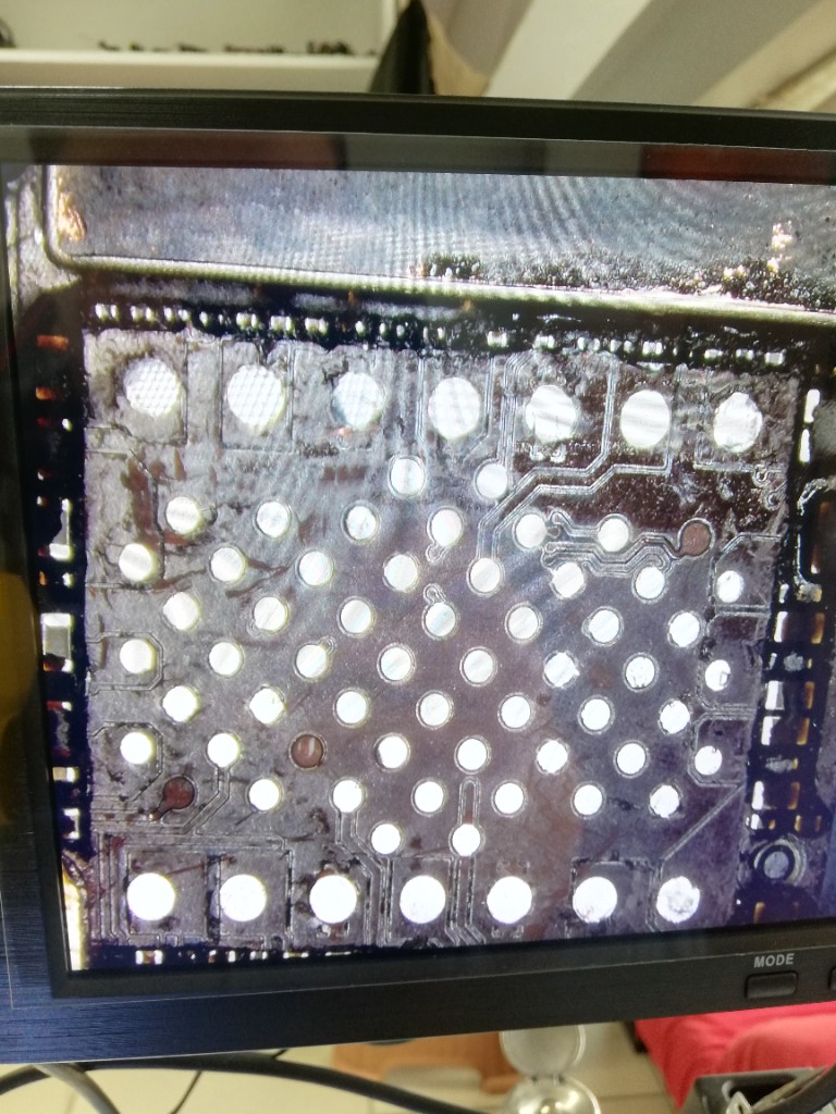 BGA pad grid mikroskop analizi